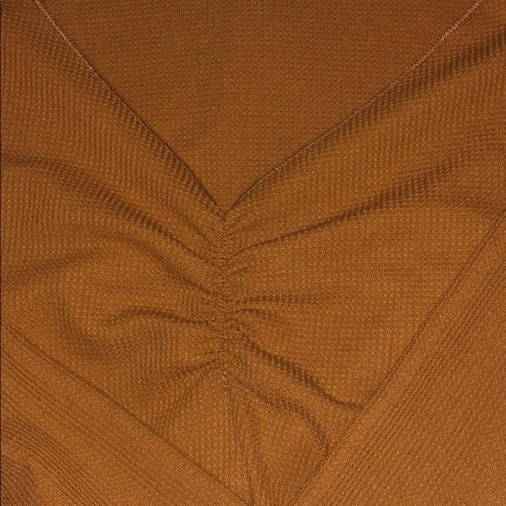 v-neck - Picture 2 of 3